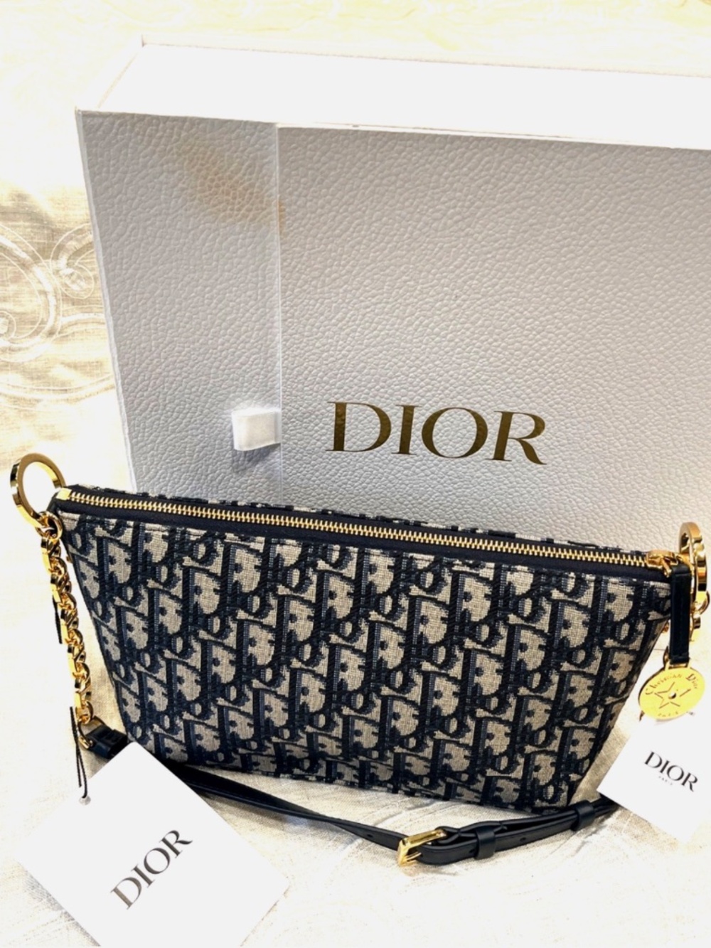 Dior Handbag - Picture 4 of 6
